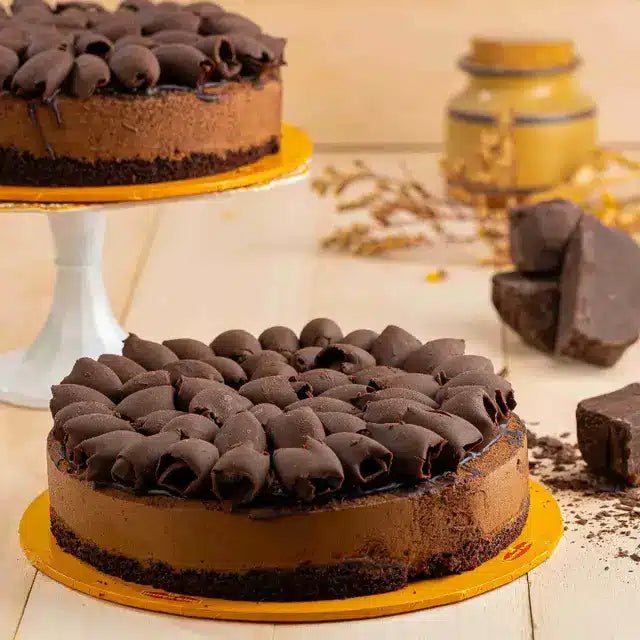 Chocolate Mousse Cake – United King (Medium) - Pak Gifts Store