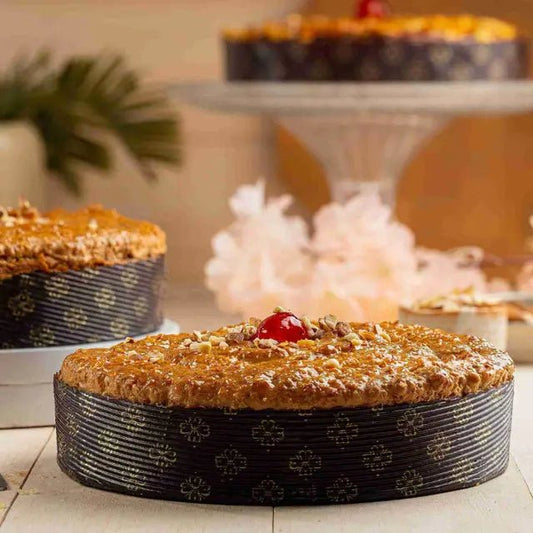 Almond Macaron Cake – United King (Large) - Pak Gifts Store