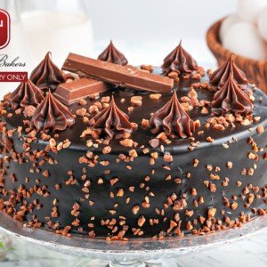 Kit Kat Cake – Bundu Khan (2 lbs) - Pak Gifts Store